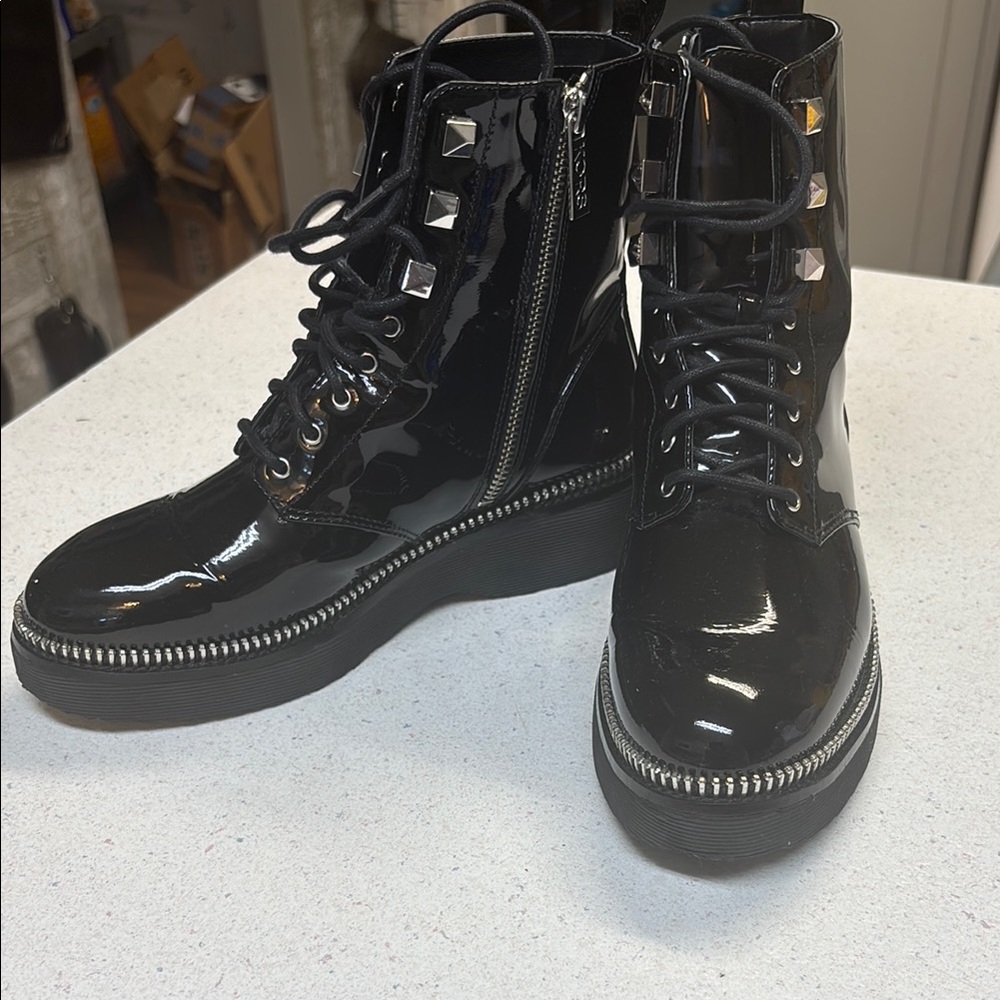 Combat Boot - Picture 2 of 11